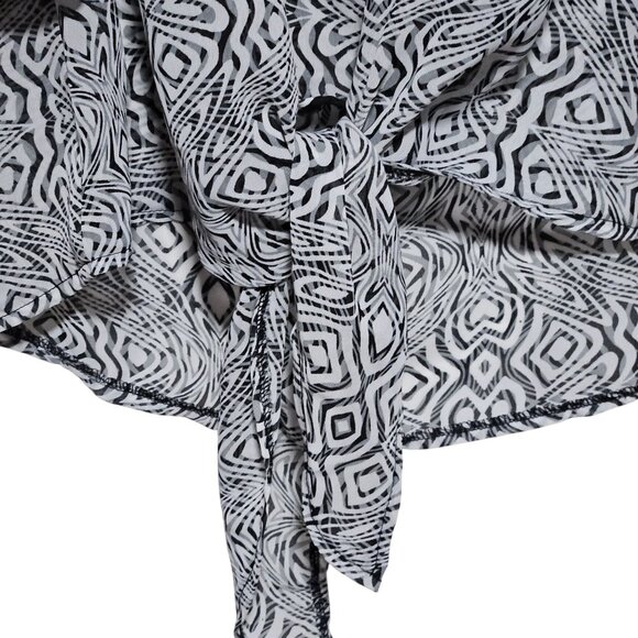 Unique Spectrum Geometric Print Blouse Womens Plus Size 2X Button Up Tie Waist - Picture 3 of 7
